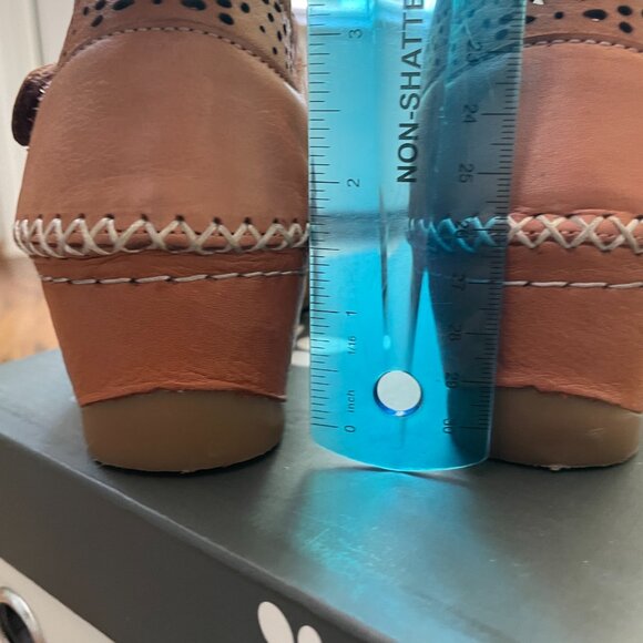 Spring Step Airy Wedge T-Strap Shoes, Medium Brown Leather, EU Size 37 (US 6.5) - Picture 10 of 12